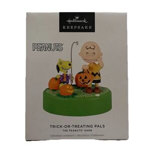 Hallmark‎ Ornaments Peanuts Trick-Or-Treating Pals "The Peanuts Gang" NIB